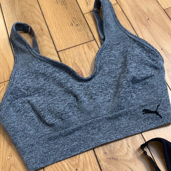 Set of 2 PUMA sports bras NWOT - Picture 3 of 5